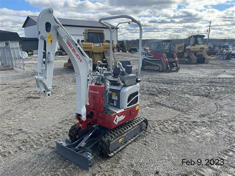 tb210r compact excavator|takeuchi tb210r track size.